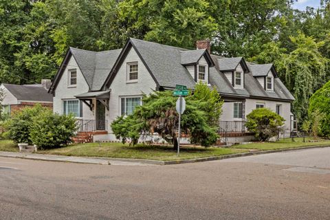 Photo of 909 S MCLEAN BLVD, Memphis, TN 38114 (MLS # 10211487)