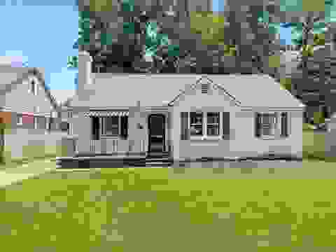 Photo of 18 S ALICIA DR, Memphis, TN 38112 (MLS # 10227002)
