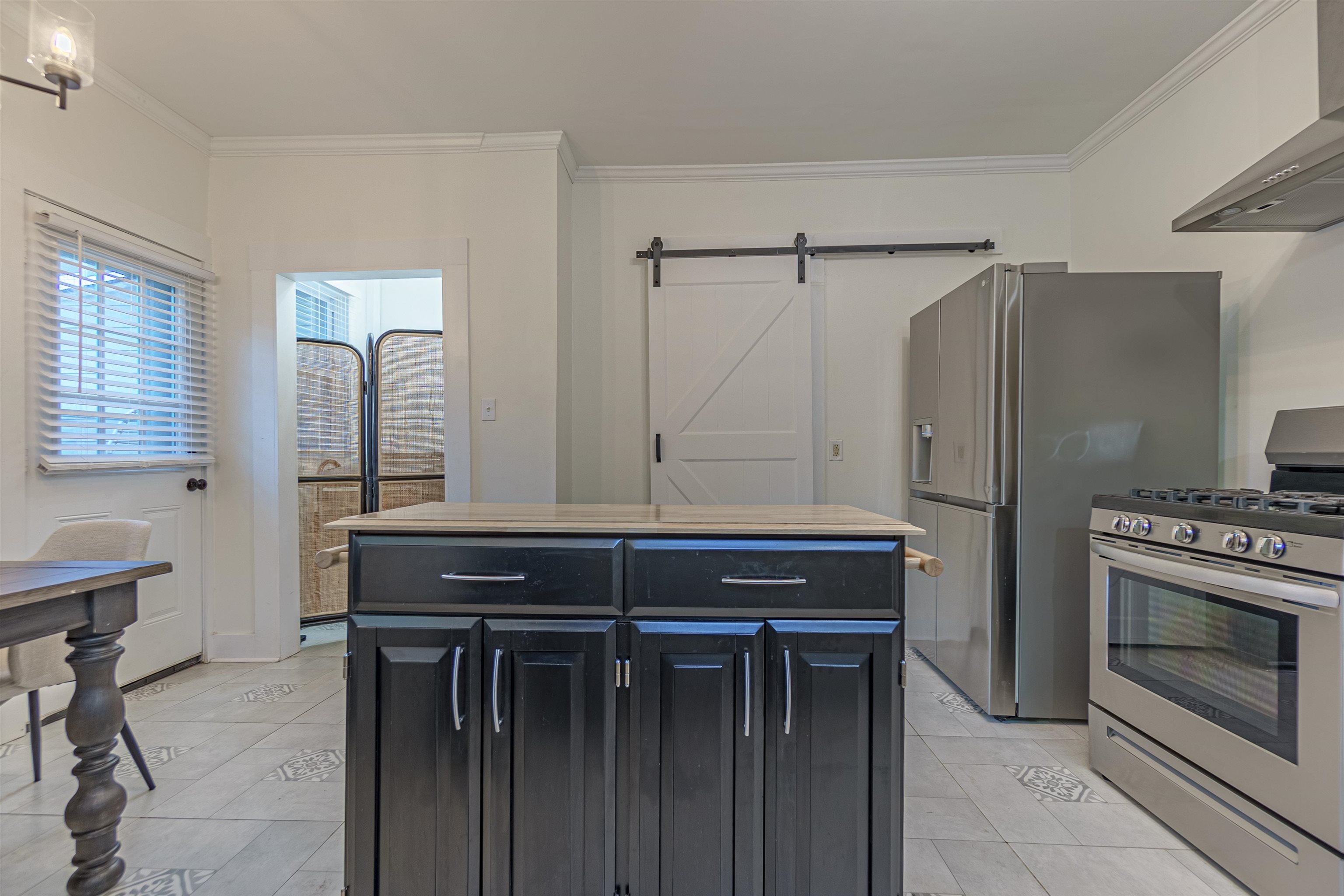 Memphis, Tennessee 38104, United States, 2 Bedrooms Bedrooms, ,1 BathroomBathrooms,Residential,Active,39460