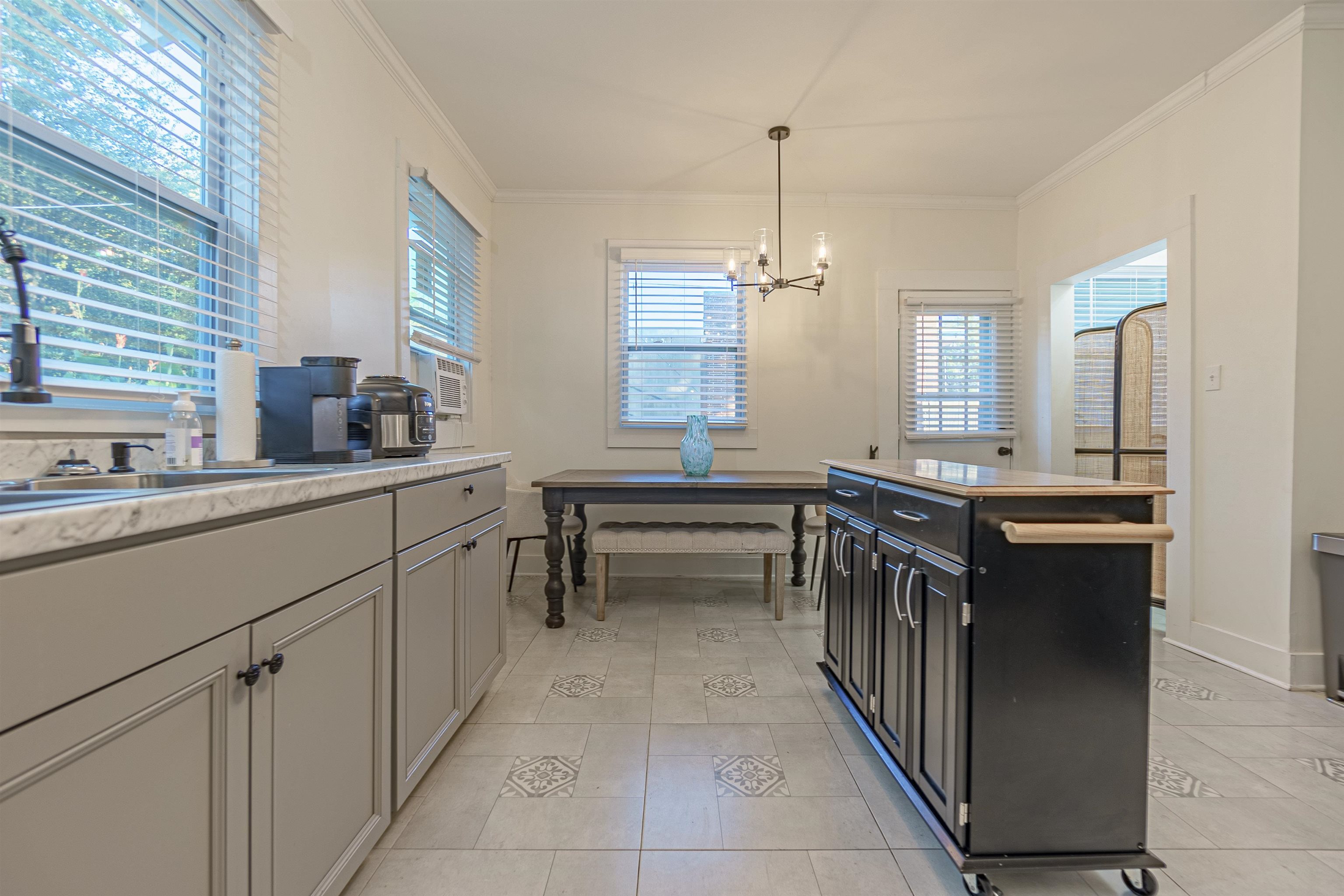 Memphis, Tennessee 38104, United States, 2 Bedrooms Bedrooms, ,1 BathroomBathrooms,Residential,Active,39460