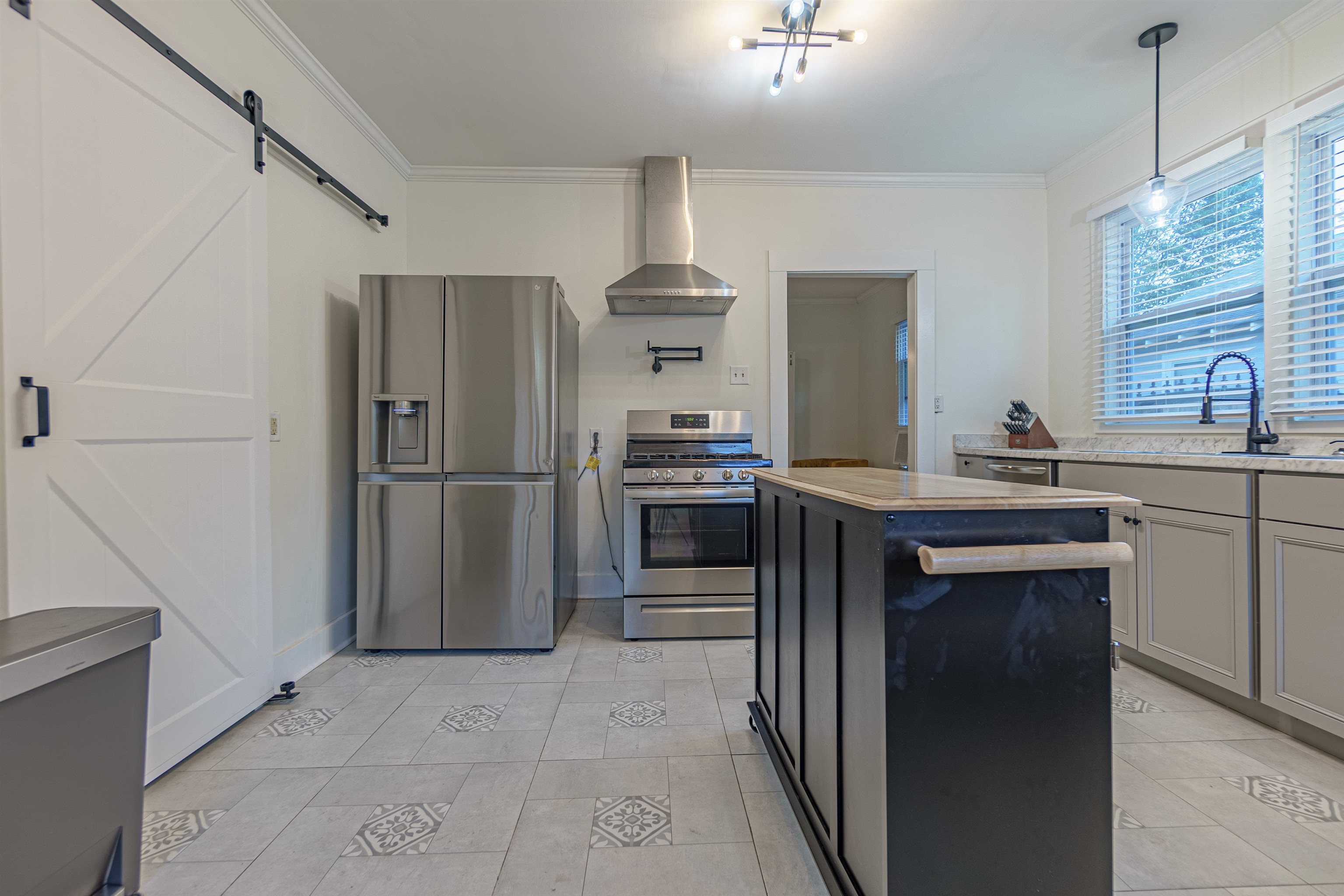 Memphis, Tennessee 38104, United States, 2 Bedrooms Bedrooms, ,1 BathroomBathrooms,Residential,Active,39460