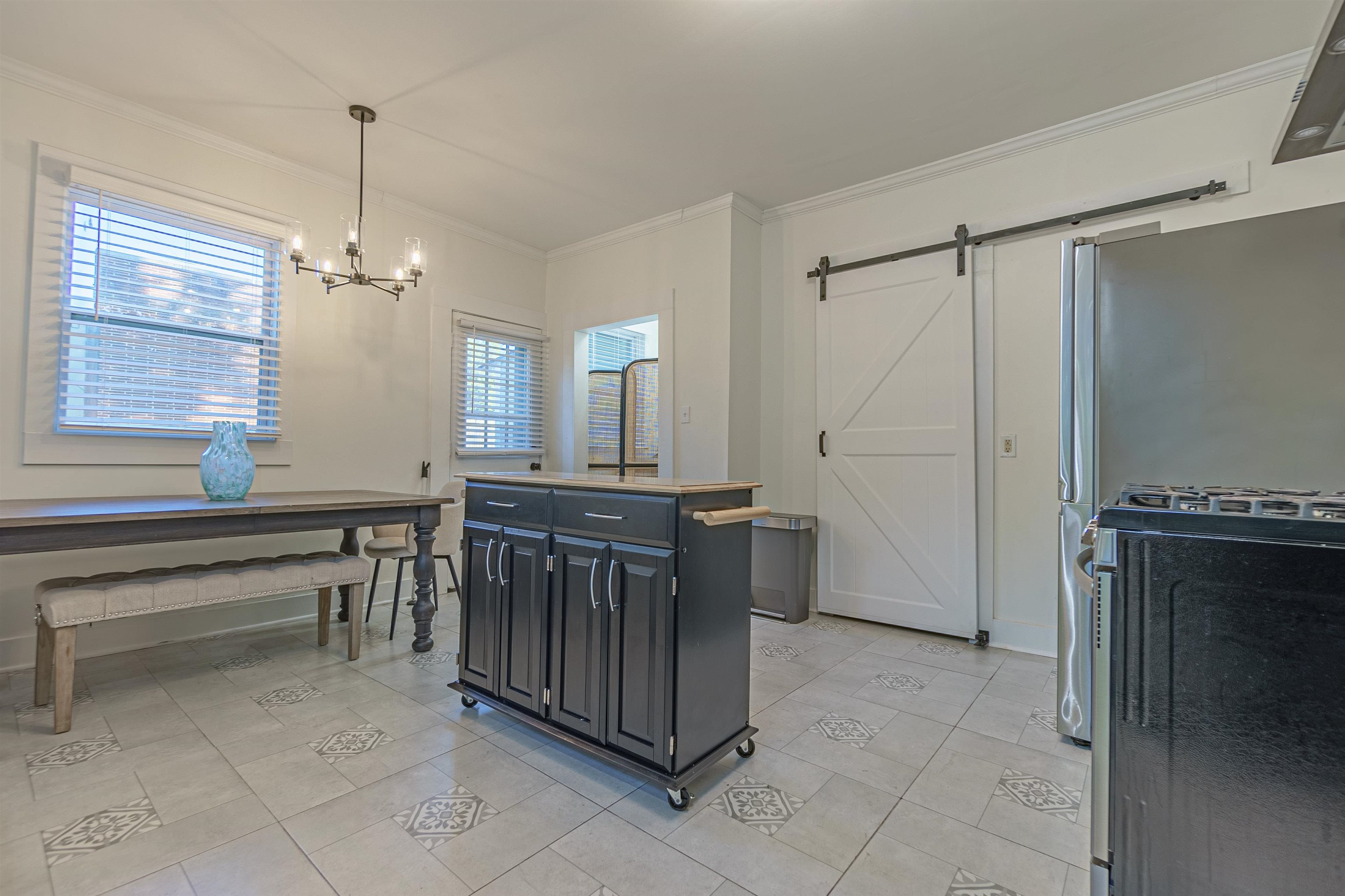 Memphis, Tennessee 38104, United States, 2 Bedrooms Bedrooms, ,1 BathroomBathrooms,Residential,Active,39460