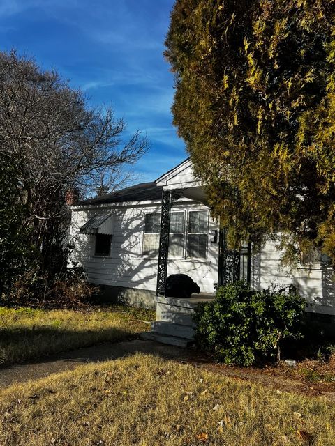 Photo of 2178 SHANNON AVE, Memphis, TN 38108 (MLS # 10211564)