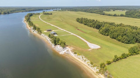 Photo of 94-161 STEWMAN CREEK LANDING RD, Bath Springs, TN 38311 (MLS # 10152079)