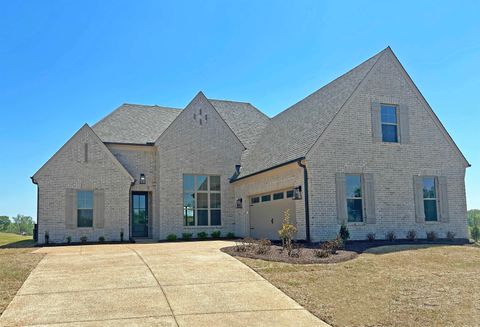 Photo of 305 VALLEYVIEW LN, Oakland, TN 38060 (MLS # 10206437)