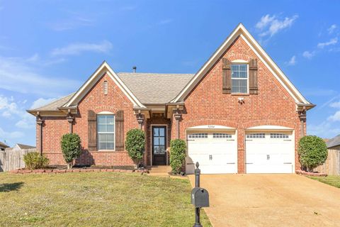 Photo of 9284 PINKERTON LN, Cordova, TN 38016 (MLS # 10208409)