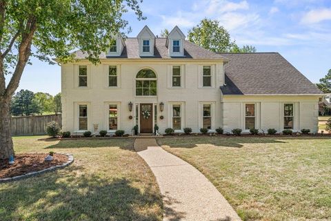 Photo of 2775 FAIRWAY GLEN CV, Collierville, TN 38017 (MLS # 10218730)