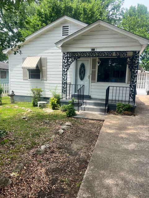Photo of 518 HARRIS ST, Collierville, TN 38017 (MLS # 10223180)