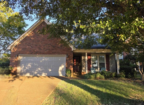 Photo of 2438 LAKE EDGE DR, Memphis, TN 38016 (MLS # 10231928)