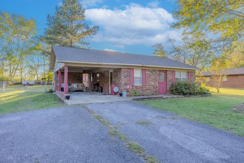 Photo of 285 PEGGY LN, Other, TN 38220 (MLS # 10208394)