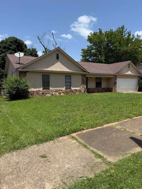 Photo of 6094 GASCONY DR, Memphis, TN 38115 (MLS # 10225483)