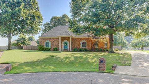Photo of 3390 PEMBROKE ELLIS CV, Bartlett, TN 38133 (MLS # 10225675)