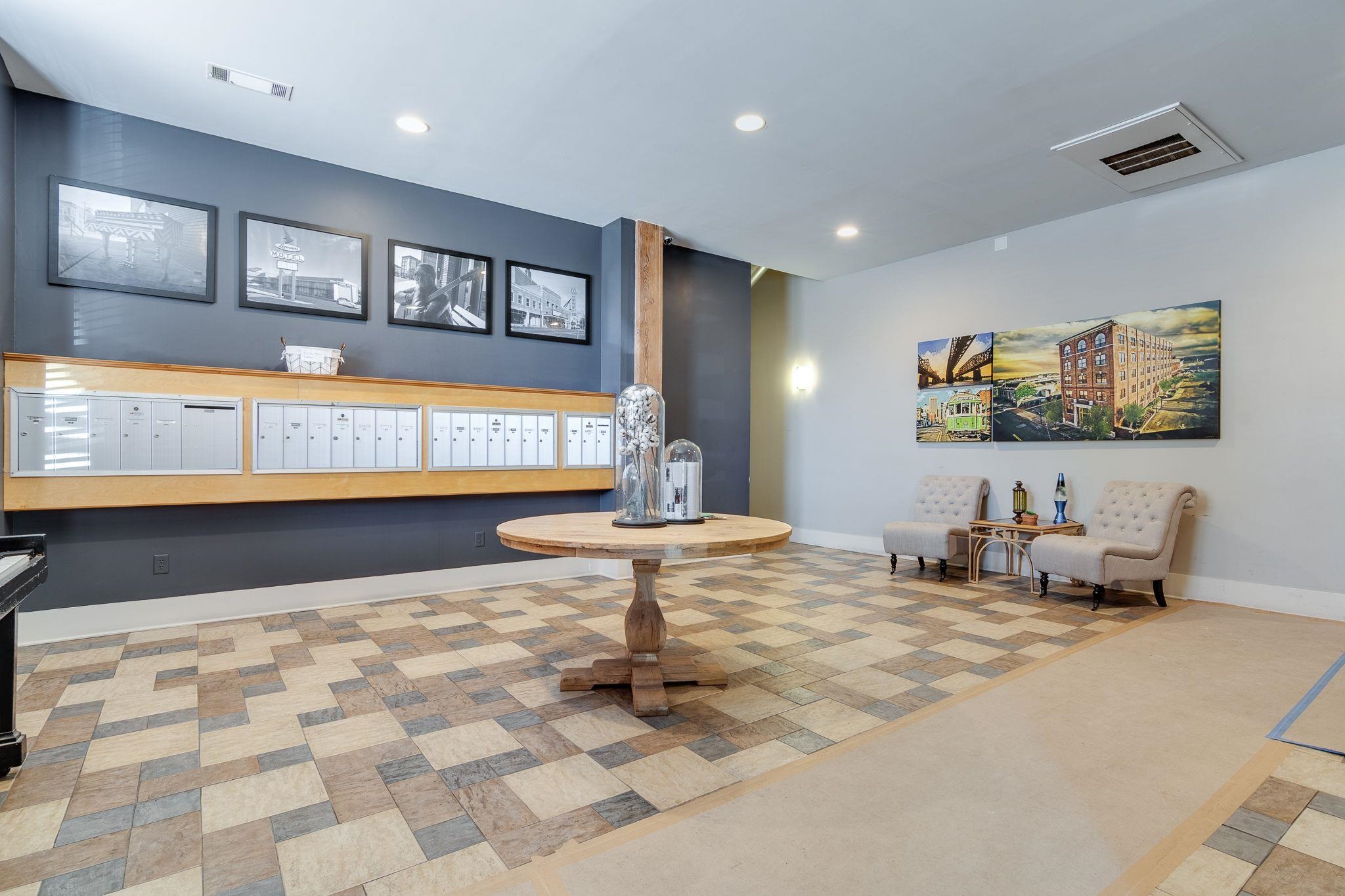 Memphis, Tennessee 38103, United States, 2 Bedrooms Bedrooms, ,2 BathroomsBathrooms,Residential,Pending,6332