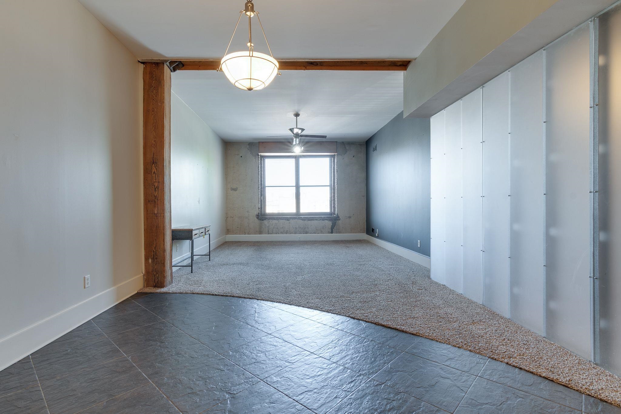 Memphis, Tennessee 38103, United States, 2 Bedrooms Bedrooms, ,2 BathroomsBathrooms,Residential,Pending,6332