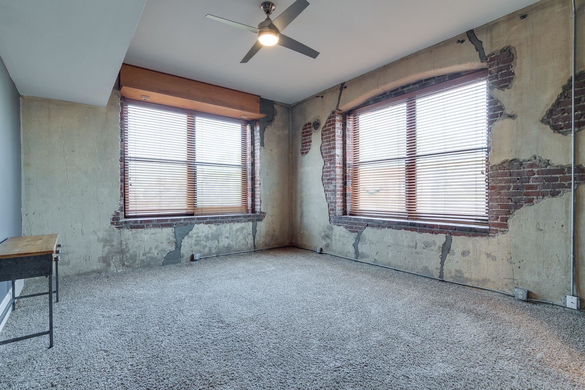 Memphis, Tennessee 38103, United States, 2 Bedrooms Bedrooms, ,2 BathroomsBathrooms,Residential,Pending,6332