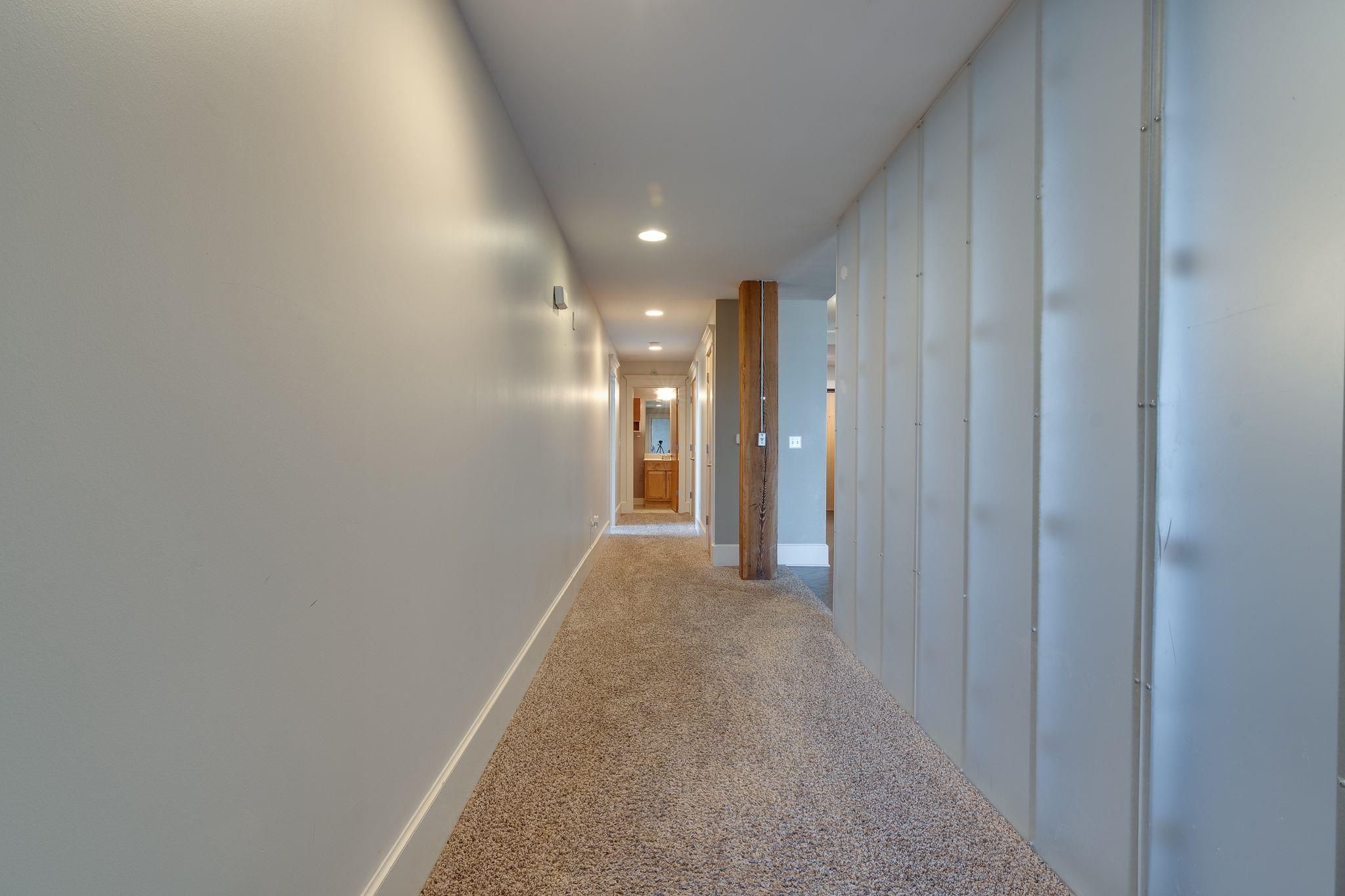 Memphis, Tennessee 38103, United States, 2 Bedrooms Bedrooms, ,2 BathroomsBathrooms,Residential,Pending,6332