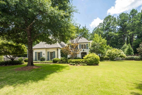Photo of 2902 BENTWOOD OAK DR, Collierville, TN 38017 (MLS # 10226709)