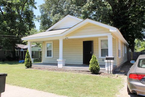 Photo of 1545 OAKWOOD ST, Memphis, TN 38108 (MLS # 10212650)