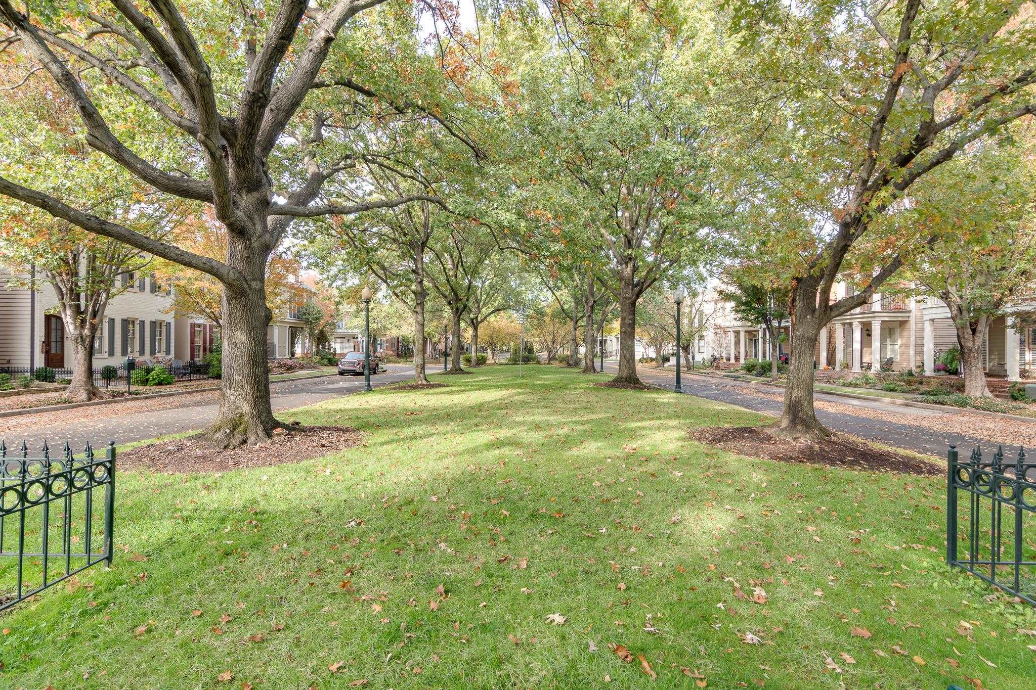 Memphis, Tennessee 38103, United States, 2 Bedrooms Bedrooms, ,3 BathroomsBathrooms,Residential,Active,137673