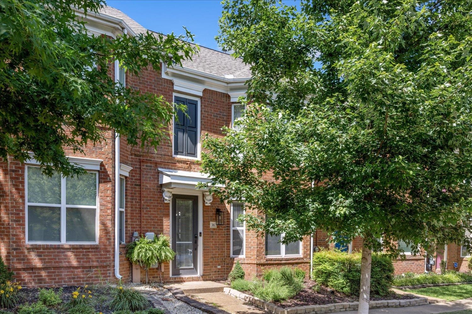 Memphis, Tennessee 38103, United States, 2 Bedrooms Bedrooms, ,3 BathroomsBathrooms,Residential,Active,137673