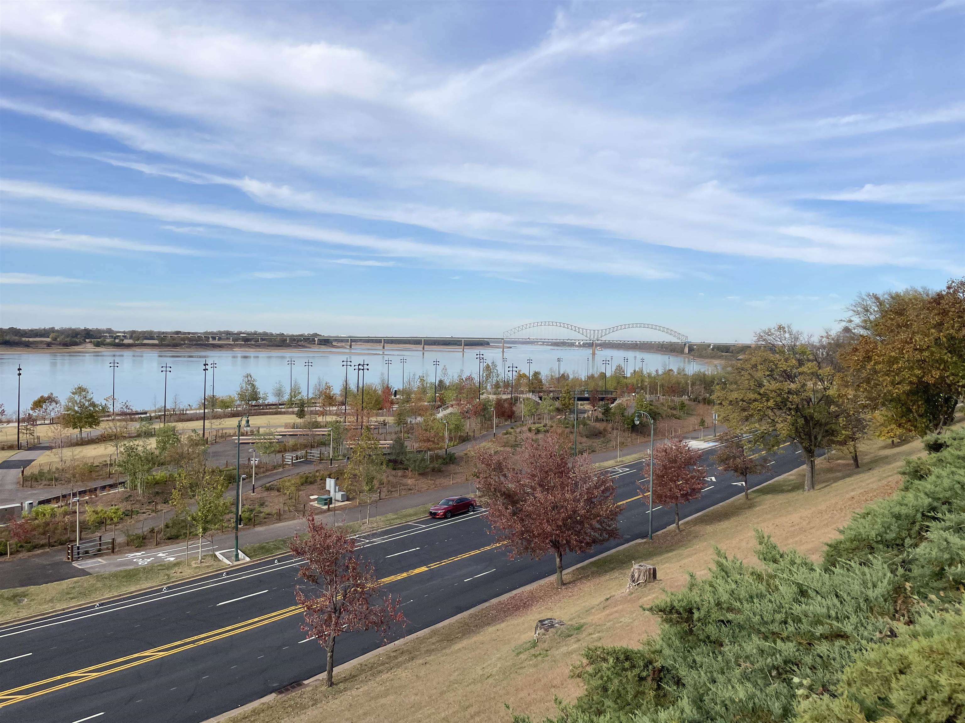 Memphis, Tennessee 38103, United States, 2 Bedrooms Bedrooms, ,3 BathroomsBathrooms,Residential,Active,137673