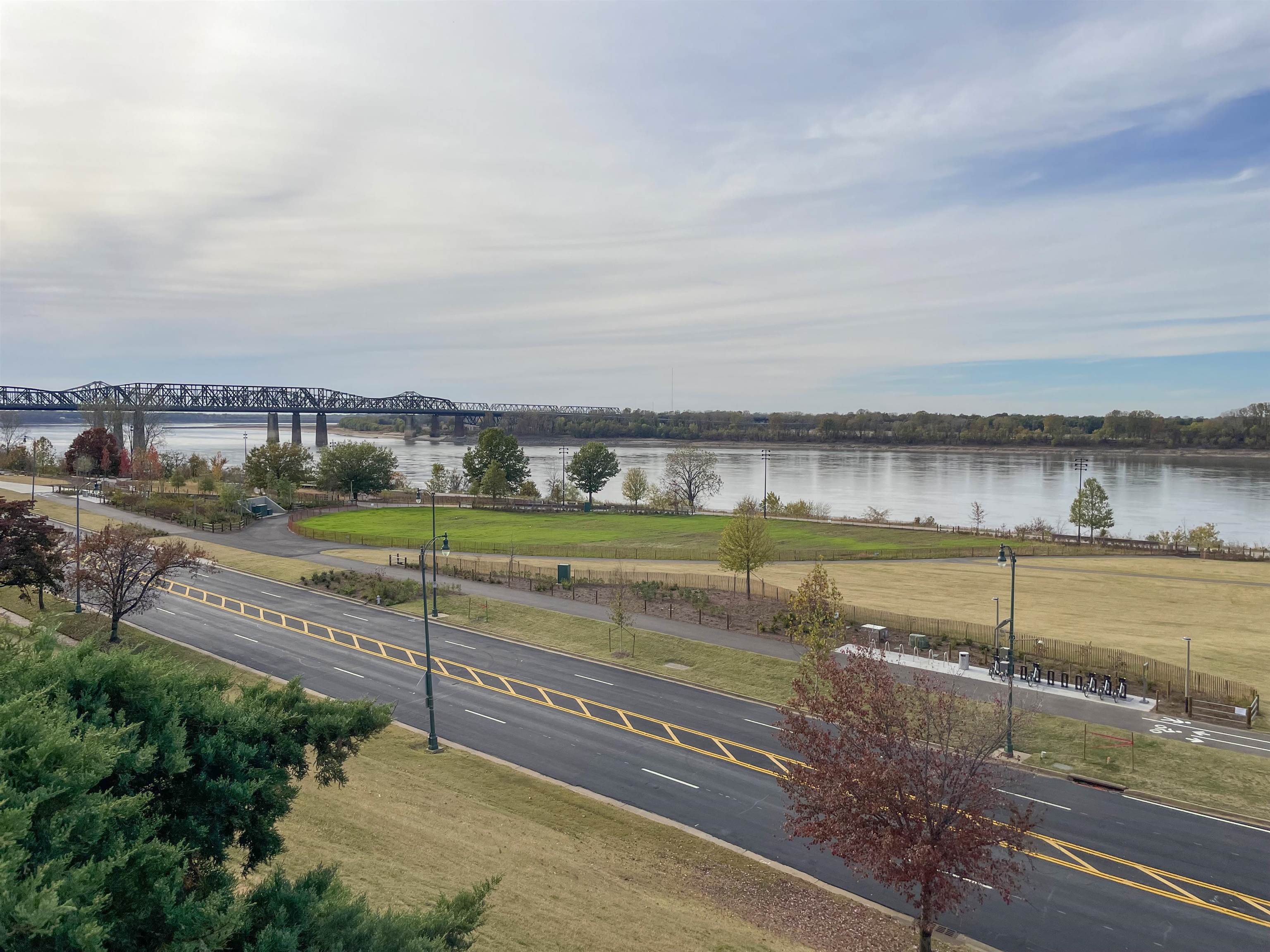 Memphis, Tennessee 38103, United States, 2 Bedrooms Bedrooms, ,3 BathroomsBathrooms,Residential,Active,137673