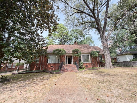 Photo of 5050 COLE RD, Memphis, TN 38117 (MLS # 10230863)