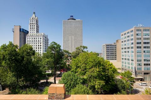 Photo of 107 COURT AVE 203 #203, Memphis, TN 38103 (MLS # 10211402)