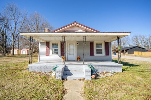 Photo of 241 N MAPLE ST, Adamsville, TN 38310 (MLS # 10214715)