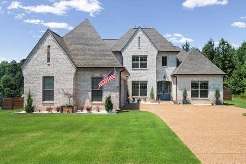Photo of 60 CREEK SIDE DR, Somerville, TN 38068 (MLS # 10227894)