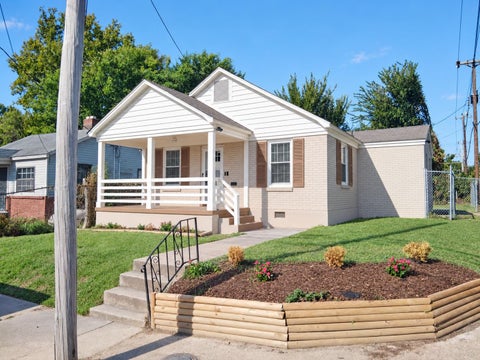 Photo of 875 RANDLE ST, Memphis, TN 38107 (MLS # 10230573)