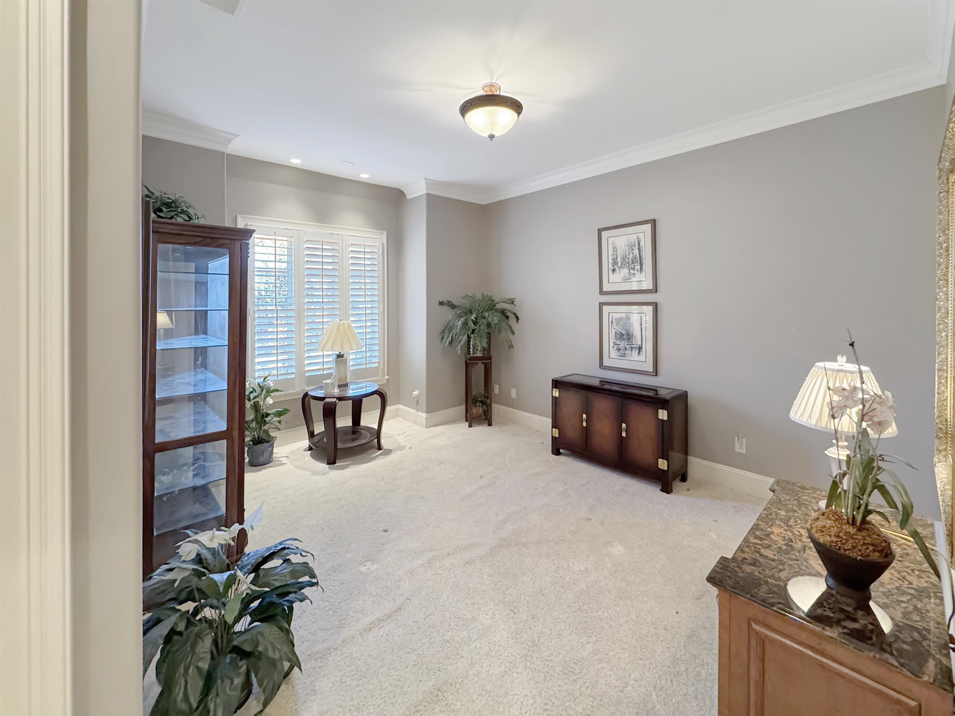 Germantown, Tennessee 38138, United States, 4 Bedrooms Bedrooms, ,5 BathroomsBathrooms,Residential,Pending,26696