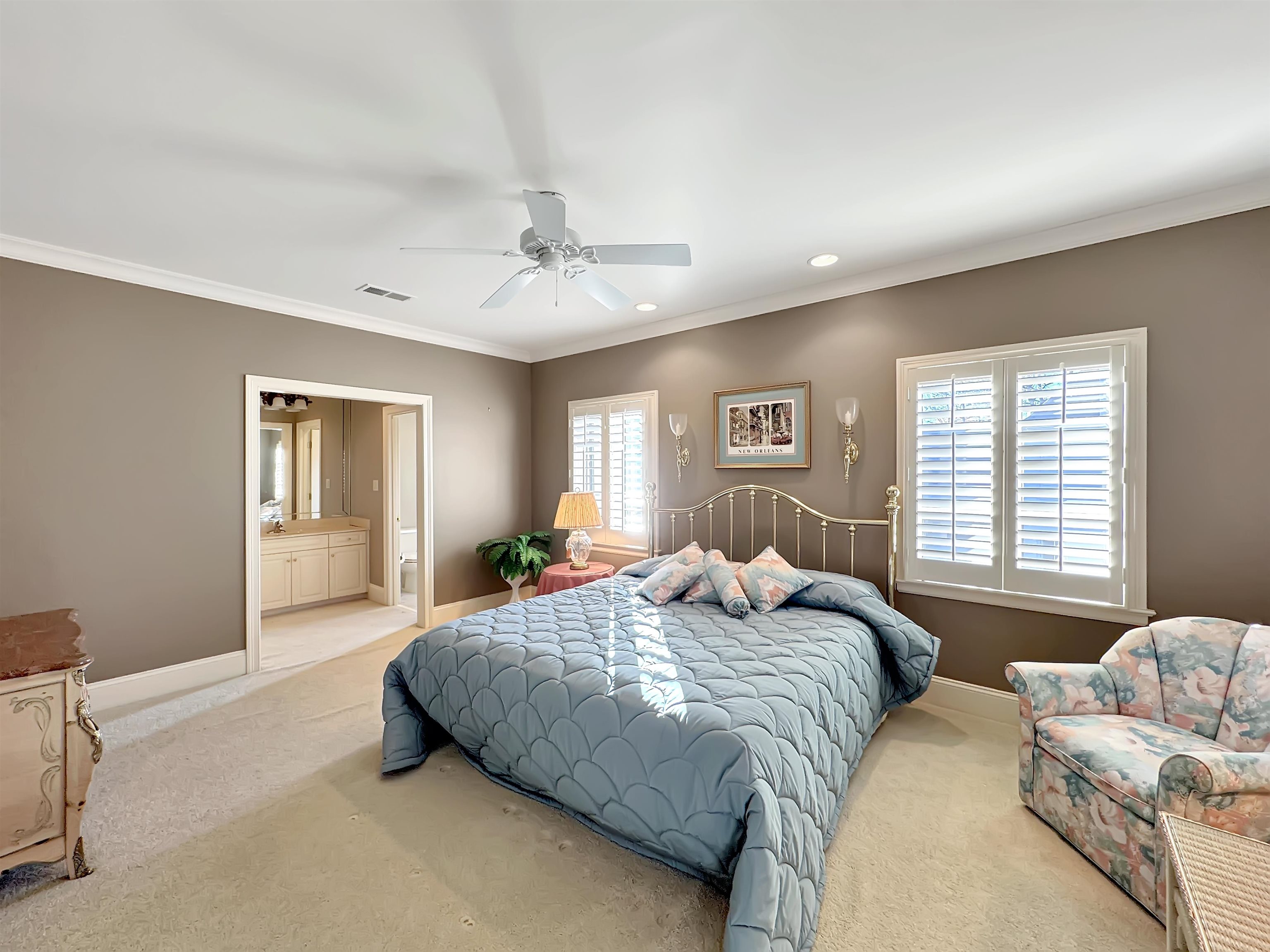 Germantown, Tennessee 38138, United States, 4 Bedrooms Bedrooms, ,5 BathroomsBathrooms,Residential,Pending,26696