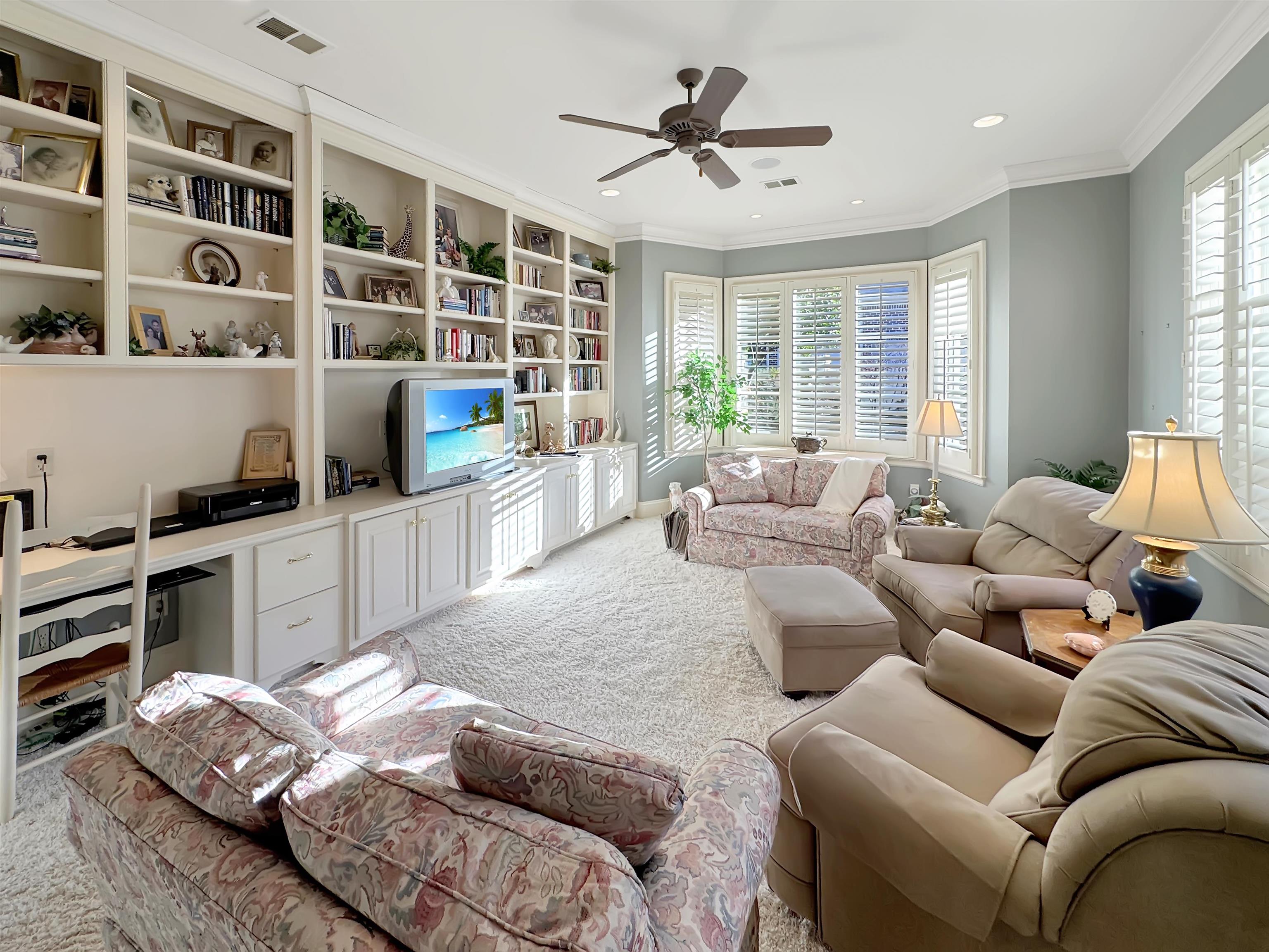 Germantown, Tennessee 38138, United States, 4 Bedrooms Bedrooms, ,5 BathroomsBathrooms,Residential,Pending,26696