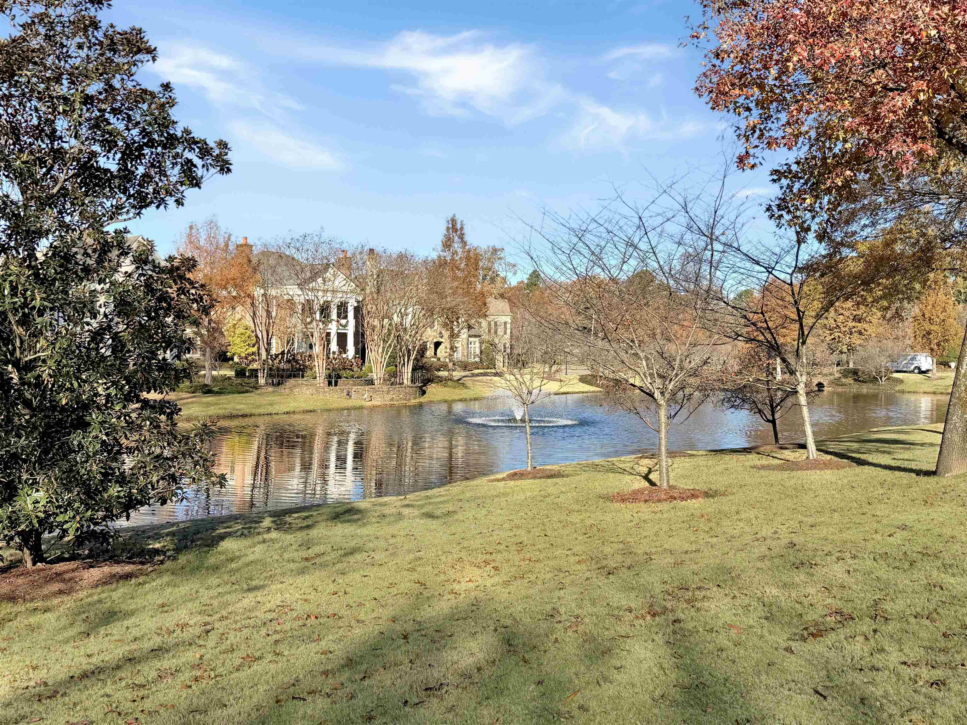 Germantown, Tennessee 38138, United States, 4 Bedrooms Bedrooms, ,5 BathroomsBathrooms,Residential,Pending,26696