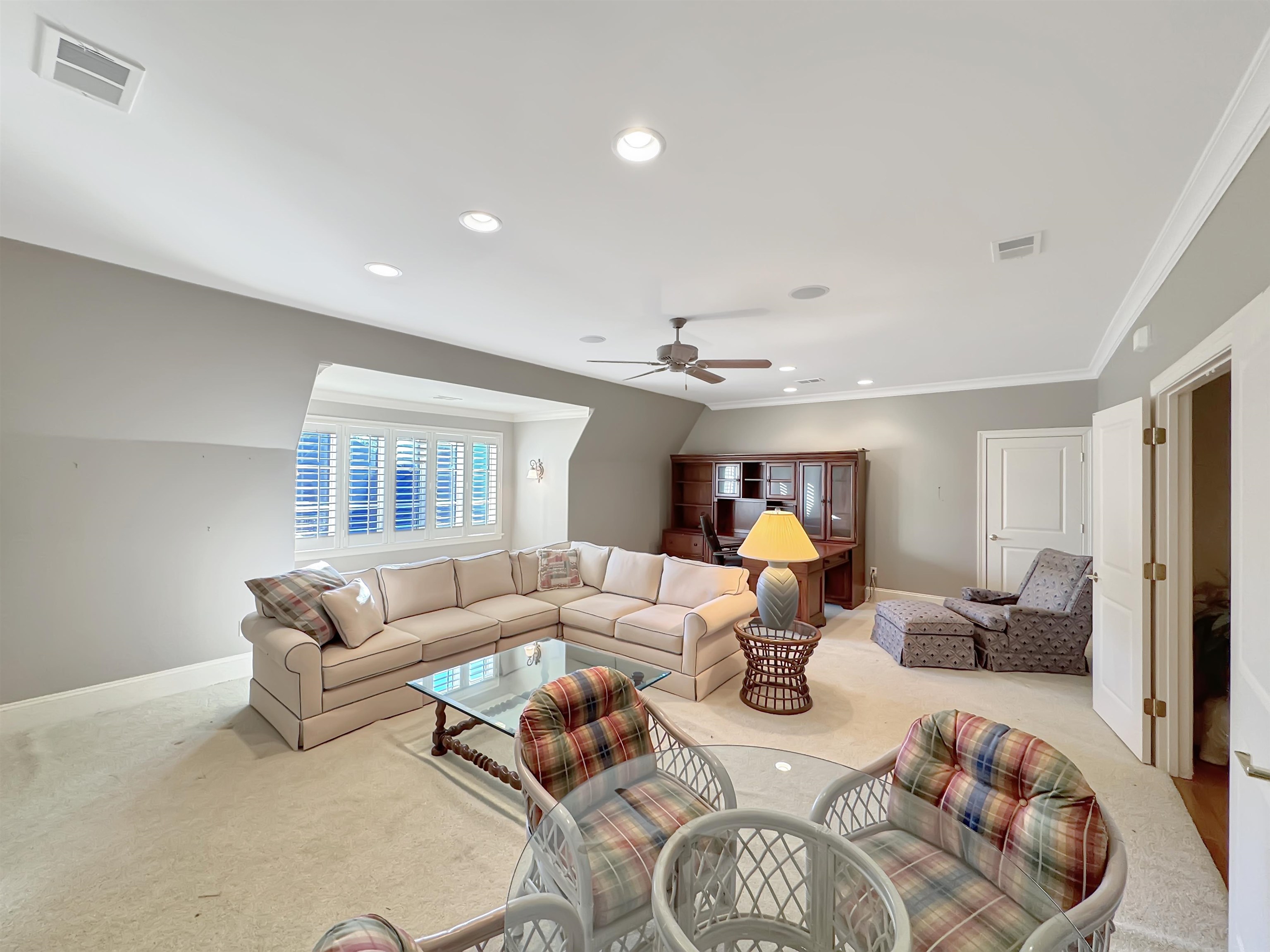 Germantown, Tennessee 38138, United States, 4 Bedrooms Bedrooms, ,5 BathroomsBathrooms,Residential,Pending,26696