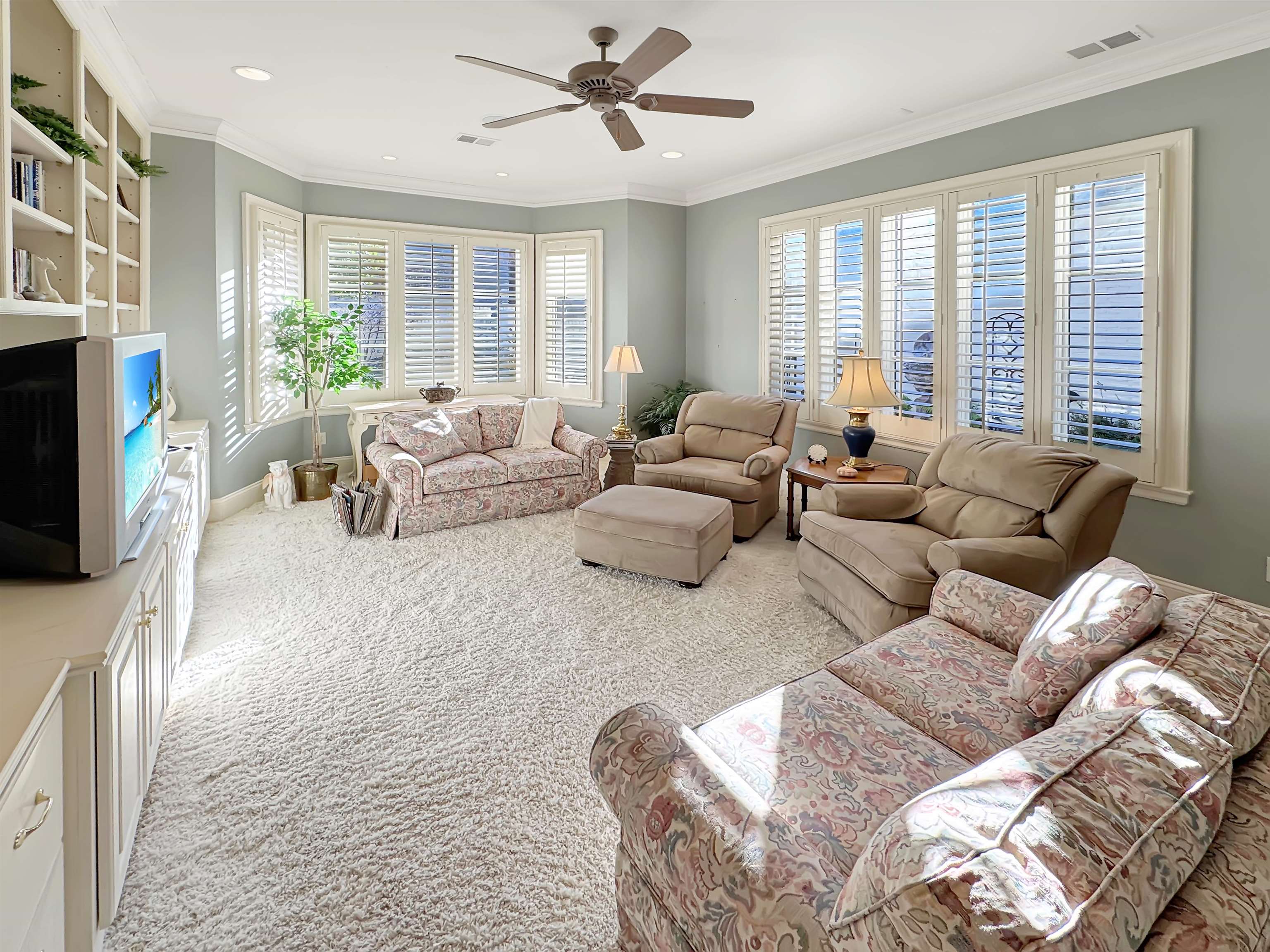 Germantown, Tennessee 38138, United States, 4 Bedrooms Bedrooms, ,5 BathroomsBathrooms,Residential,Pending,26696