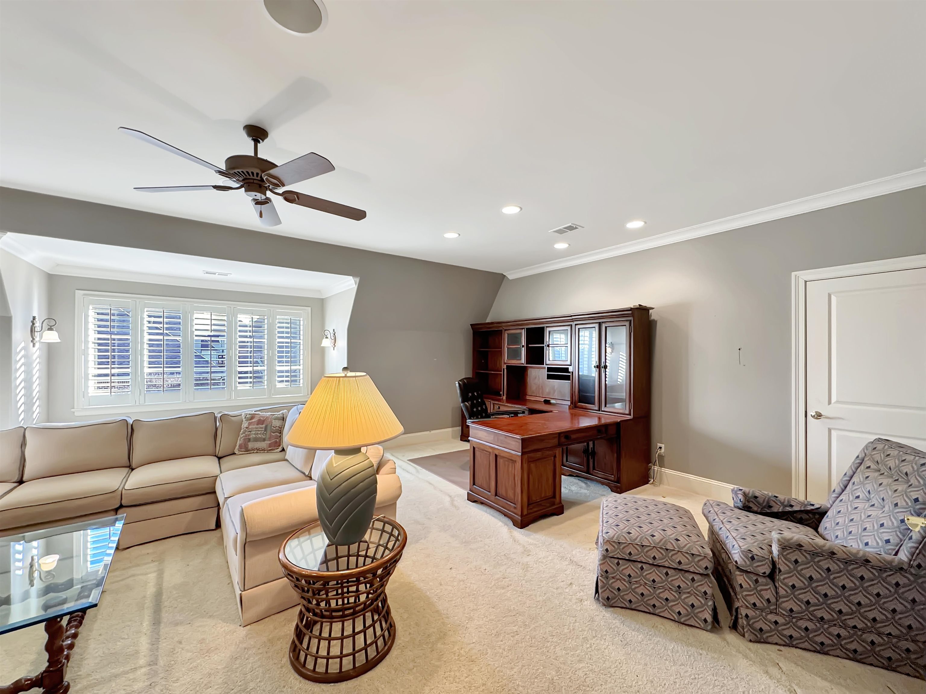 Germantown, Tennessee 38138, United States, 4 Bedrooms Bedrooms, ,5 BathroomsBathrooms,Residential,Pending,26696