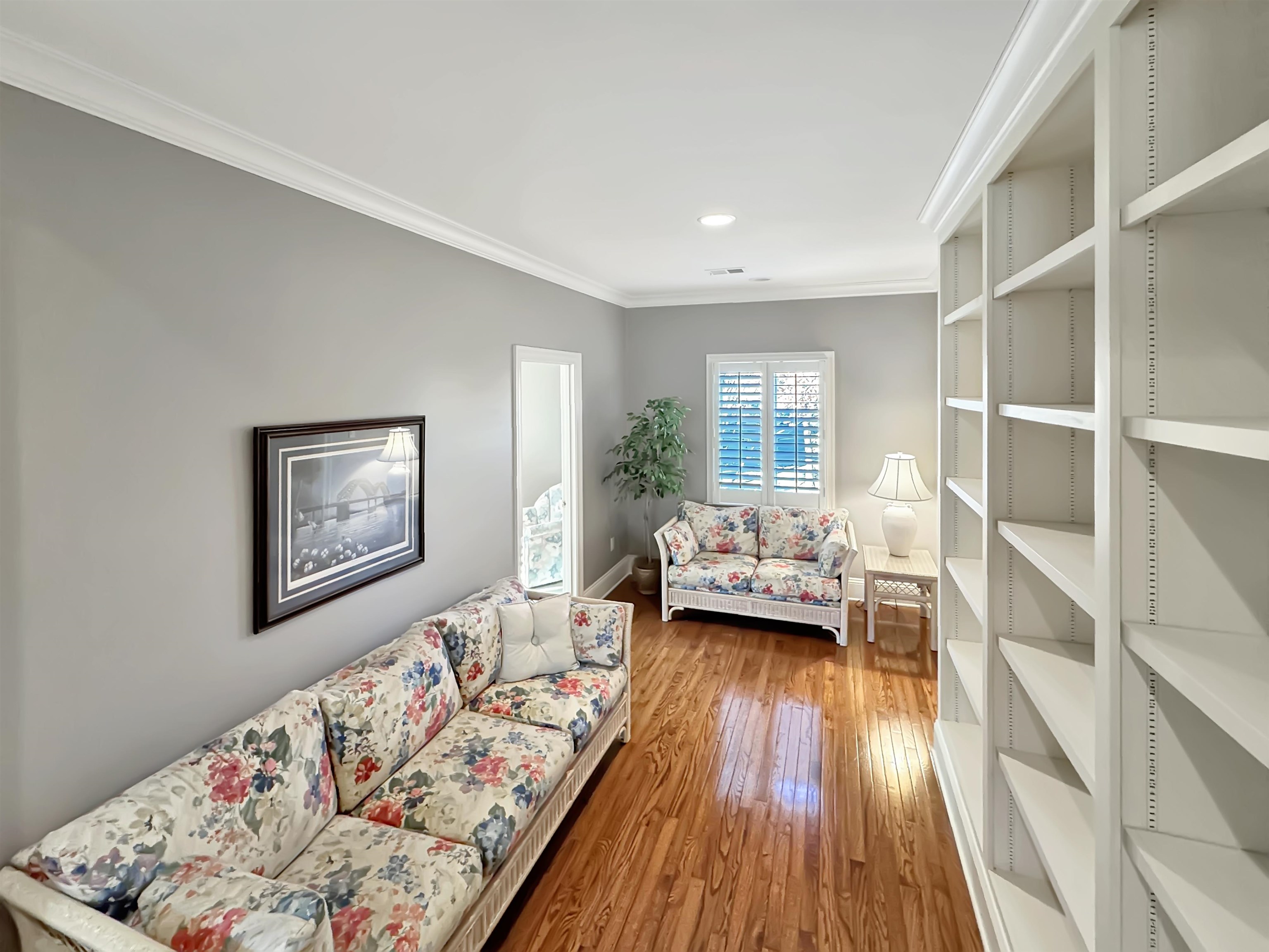 Germantown, Tennessee 38138, United States, 4 Bedrooms Bedrooms, ,5 BathroomsBathrooms,Residential,Pending,26696