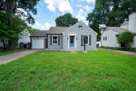 Photo of 386 HOLMES CIR, Memphis, TN 38111 (MLS # 10230689)