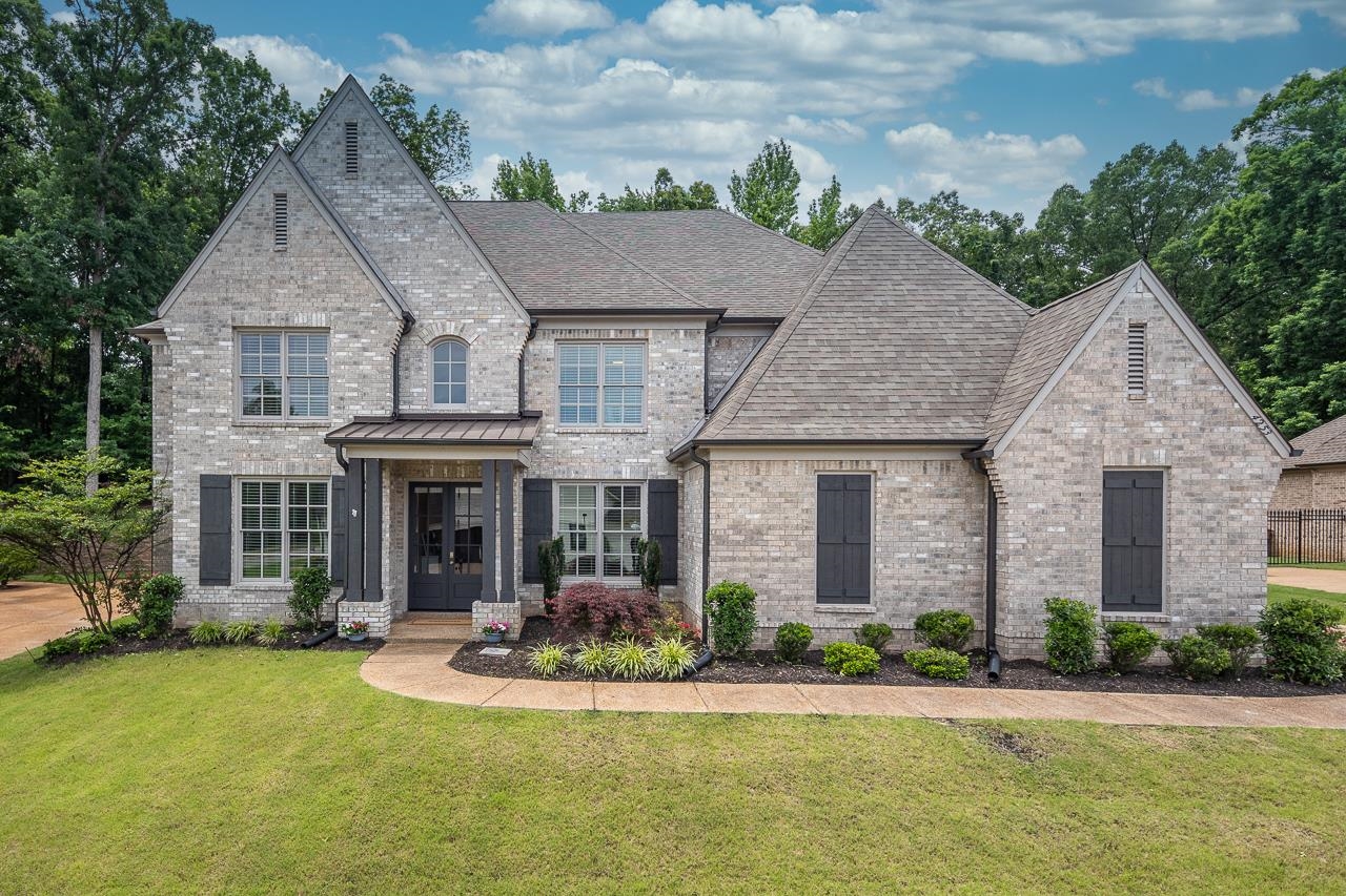 4253 MELWOOD OAK DR

                                                                             Lakeland                                

                                    , TN - $679,900