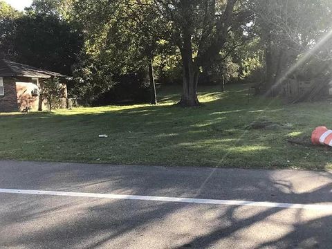 51 W BROOKS RD Memphis TN 38109