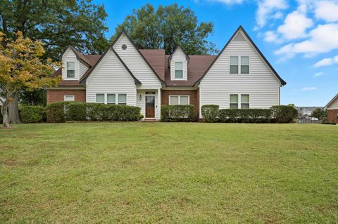 Photo of 825 MEADOW VALE DR, Collierville, TN 38017 (MLS # 10209251)