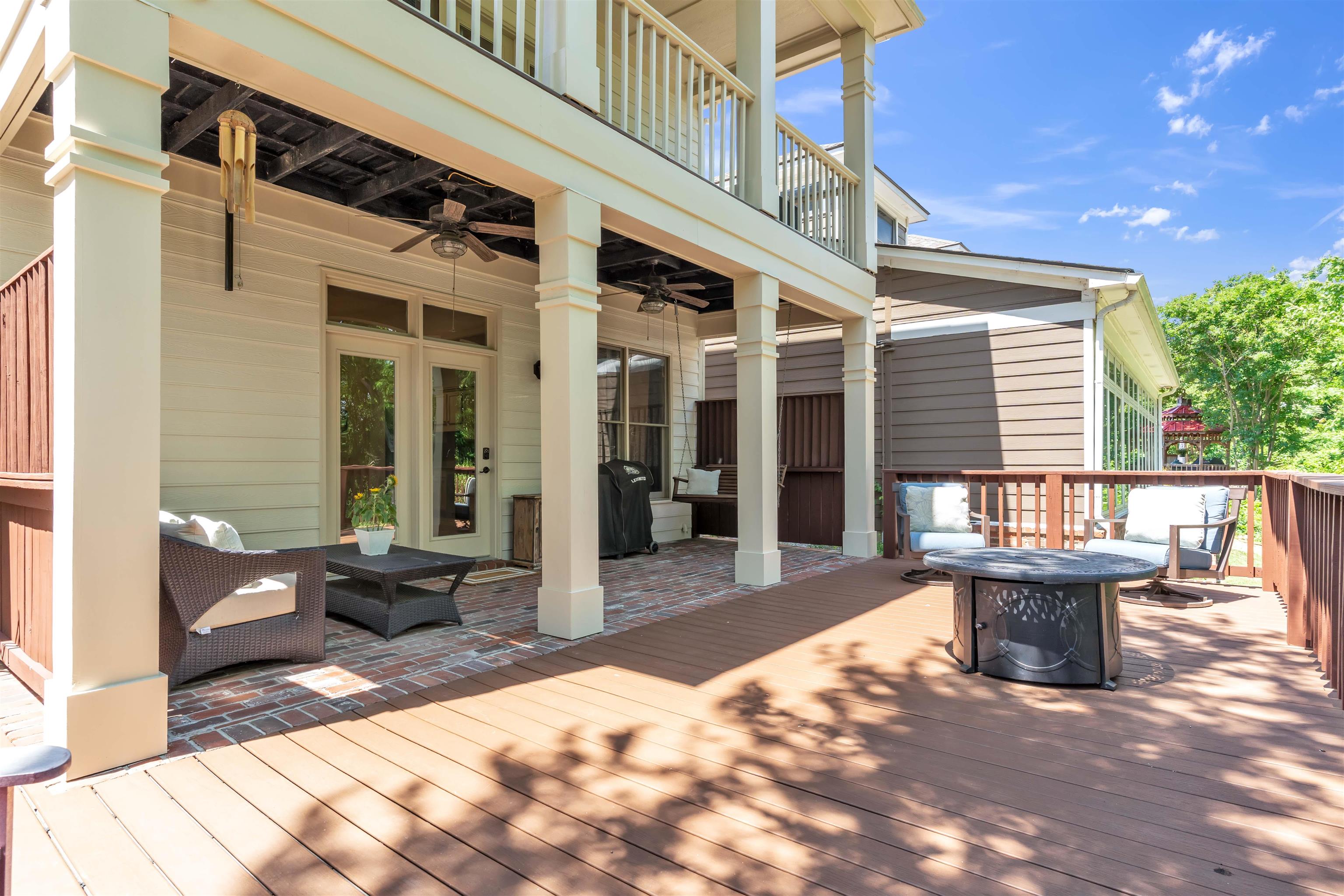 1016 RIVER LANDING DR