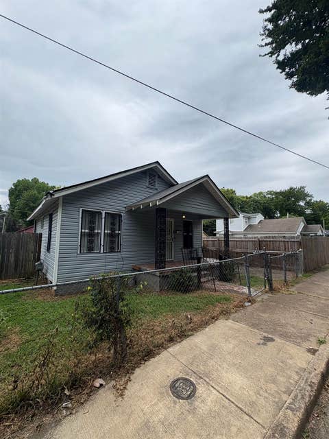 Photo of 1395 GLEASON AVE, Memphis, TN 38106 (MLS # 10227209)
