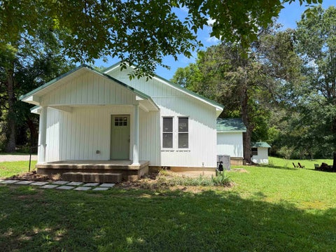 Photo of 48005 69 HWY, Saltillo, TN 38370 (MLS # 10224386)