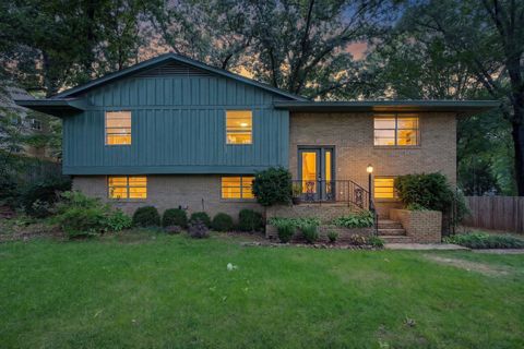 Photo of 1767 POPLAR ESTATES PKY, Germantown, TN 38138 (MLS # 10224970)