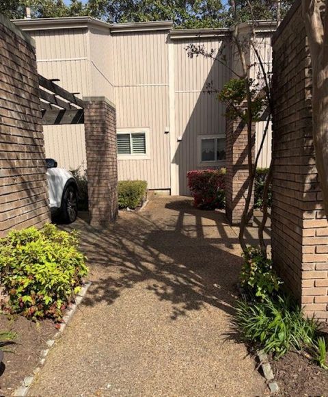 Photo of 806 THISTLEDOWN DR 1303 #1303, Memphis, TN 38117 (MLS # 10218585)