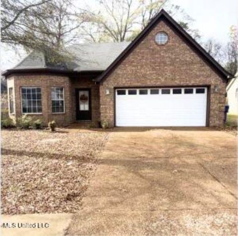 Photo of 2833 S MOUNT PLEASANT ST, Hernando, MS 38632 (MLS # 10213746)