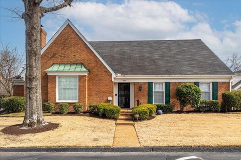 Photo of 1898 WICKLOW WAY, Germantown, TN 38139 (MLS # 10215761)